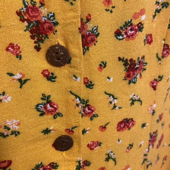 Rayon yellow Propaganda dress - Picture 3 of 3
